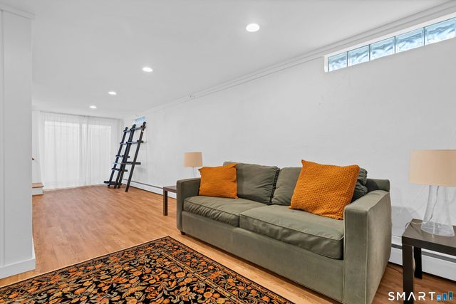 31 Woodlawn Avenue, Madison, CT 06443