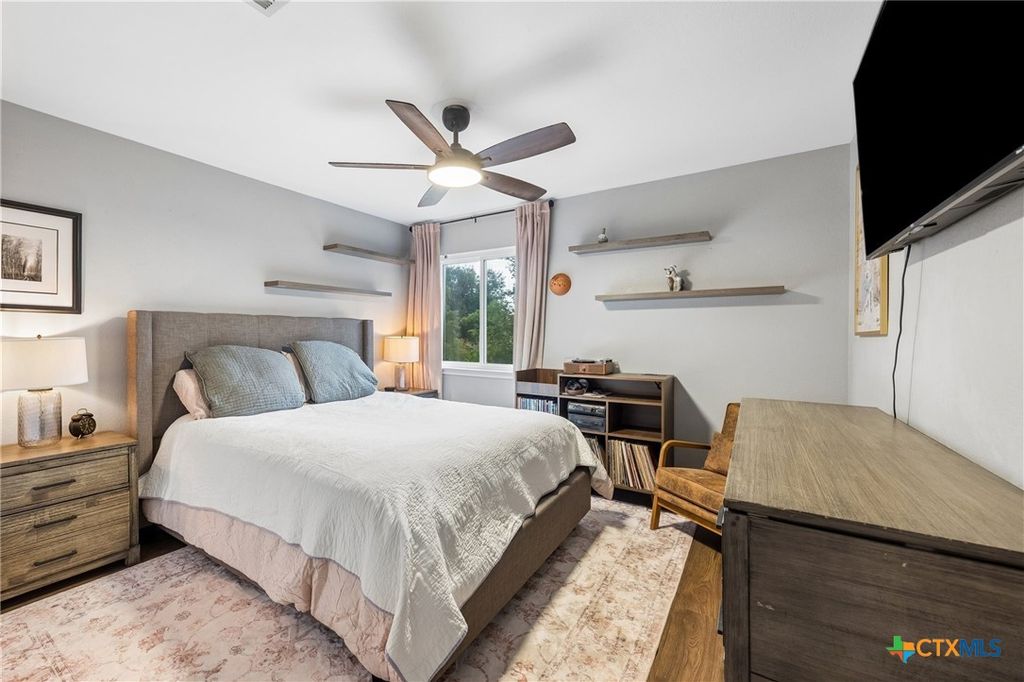 Image 16 of property listing at 614 Paso Fino Trail, Cedar Park, TX 78613