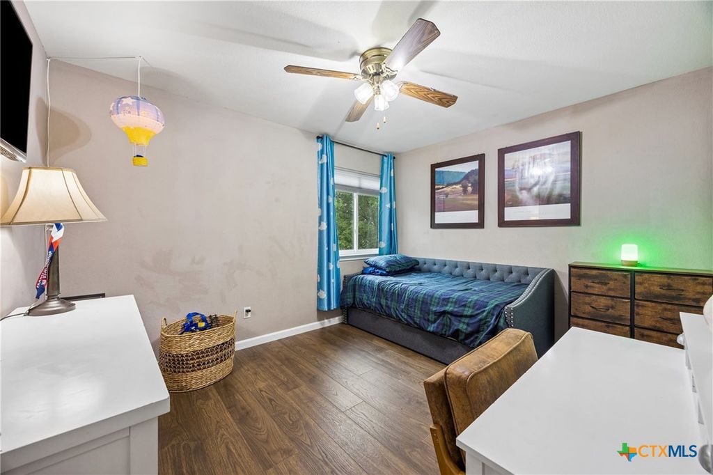 Image 18 of property listing at 614 Paso Fino Trail, Cedar Park, TX 78613