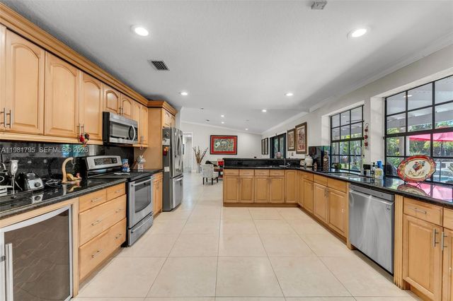 16564 SW 153rd Ct, Miami, FL 33187