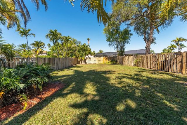 16564 SW 153rd Ct, Miami, FL 33187