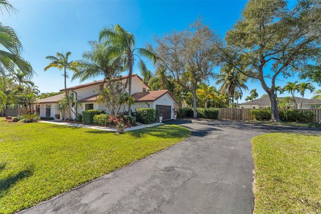 16564 SW 153rd Ct, Miami, FL 33187