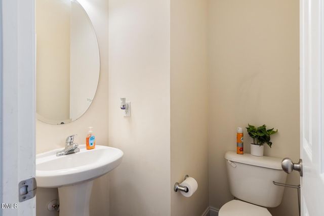 7804 Lagenaria Drive, Angier, NC 27501