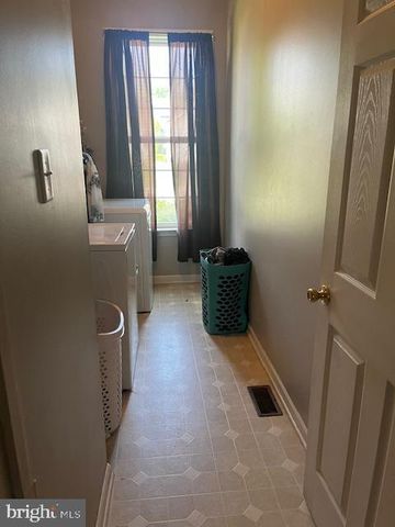 1273 UPLAND DR, Fayetteville, PA 17222