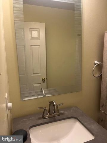 1273 UPLAND DR, Fayetteville, PA 17222