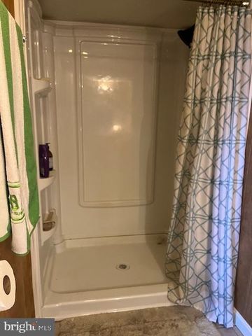 1273 UPLAND DR, Fayetteville, PA 17222