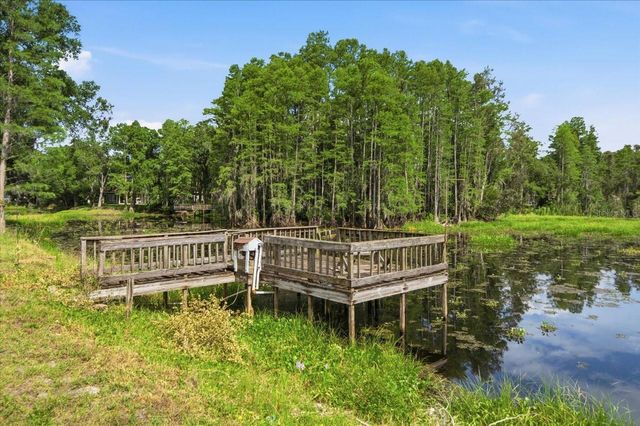 WOODS END COURT, Tampa, FL 33618
