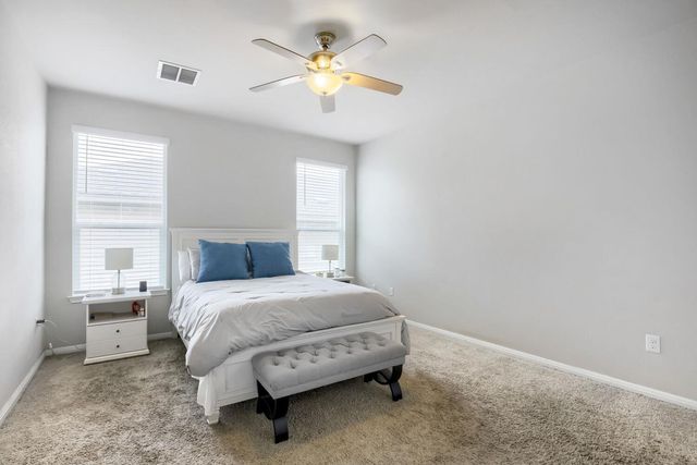 525 N Heatherwilde BLVD, Pflugerville, TX 78660