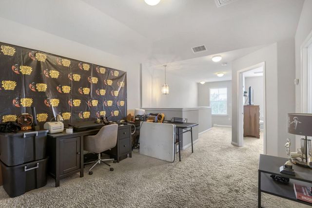525 N Heatherwilde BLVD, Pflugerville, TX 78660