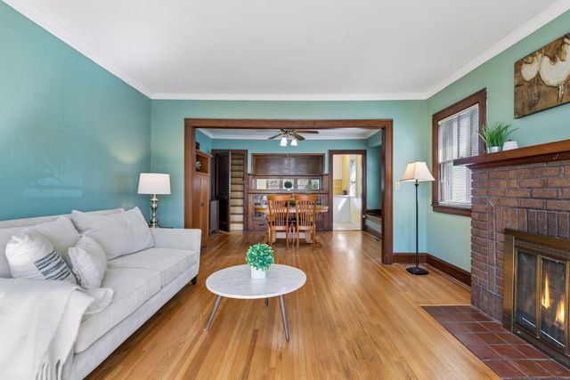 4621 Harriet Avenue S, Minneapolis, MN 55419