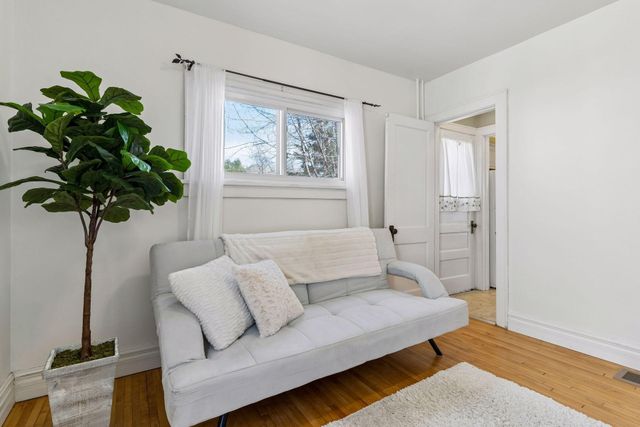 4621 Harriet Avenue S, Minneapolis, MN 55419