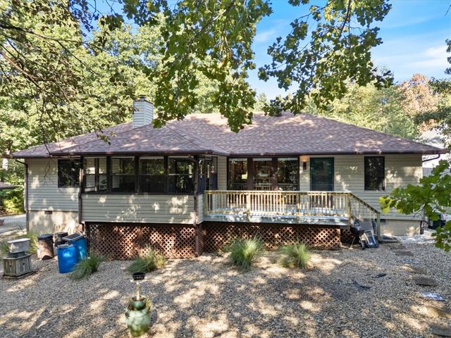 9 Glencoe Lane, Bella Vista, AR 72715