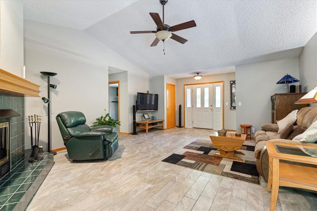9 Glencoe Lane, Bella Vista, AR 72715
