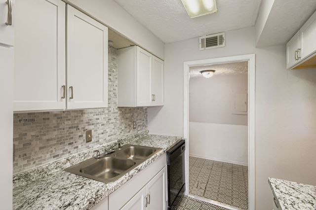 810 Bellevue Rd Apt 120, Nashville, TN 37221