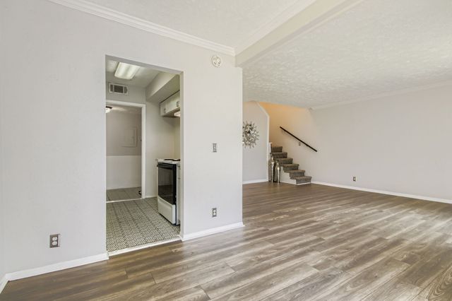 810 Bellevue Rd Apt 120, Nashville, TN 37221