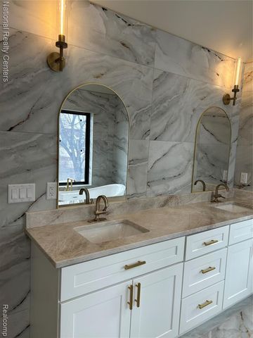 1292 Holland Street, Birmingham, MI 48009