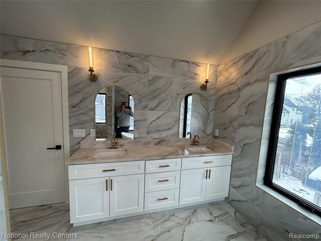 1292 Holland Street, Birmingham, MI 48009