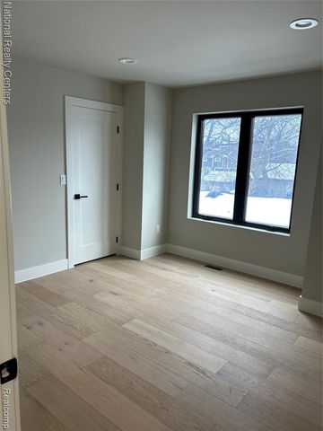 1292 Holland Street, Birmingham, MI 48009