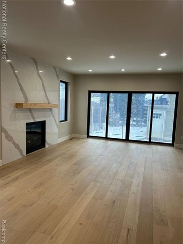 1292 Holland Street, Birmingham, MI 48009