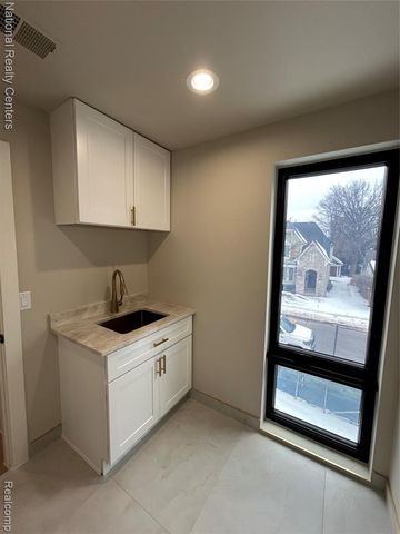 1292 Holland Street, Birmingham, MI 48009