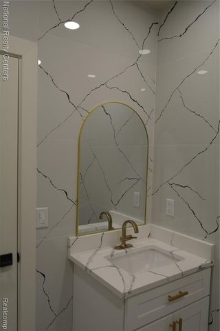 1292 Holland Street, Birmingham, MI 48009