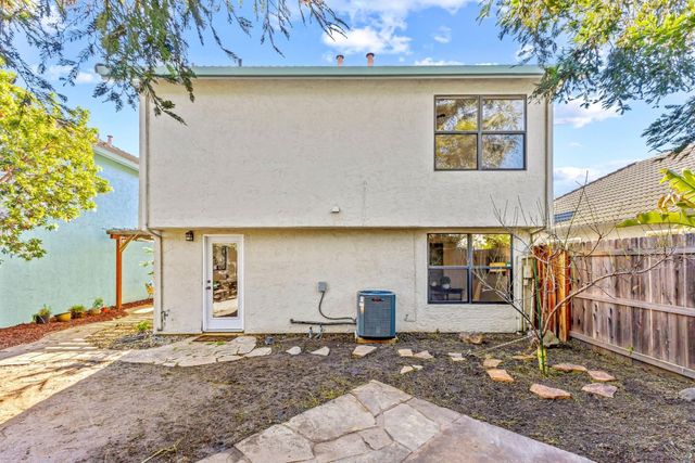 1165 Lerma Lane, Gilroy, CA 95020