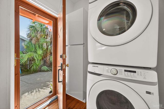 1420 N 12th Ave, Pensacola, FL 32503