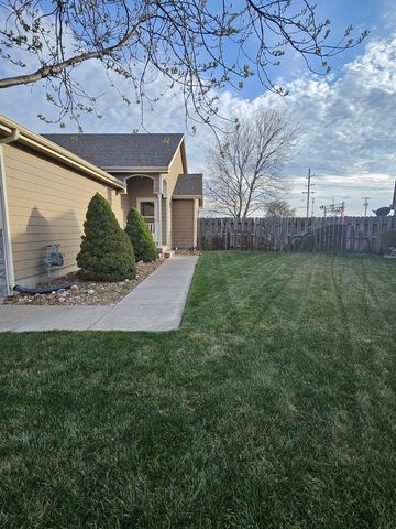 2962 Jack Cir, Salina, KS 67401