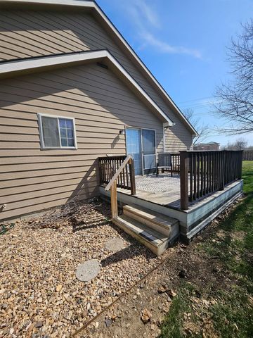 2962 Jack Cir, Salina, KS 67401
