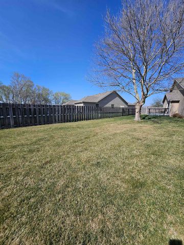 2962 Jack Cir, Salina, KS 67401