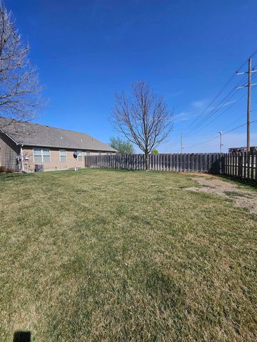 2962 Jack Cir, Salina, KS 67401