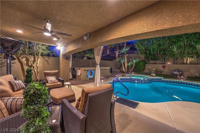 3725 Plum Blossom Court, Las Vegas, NV 89129