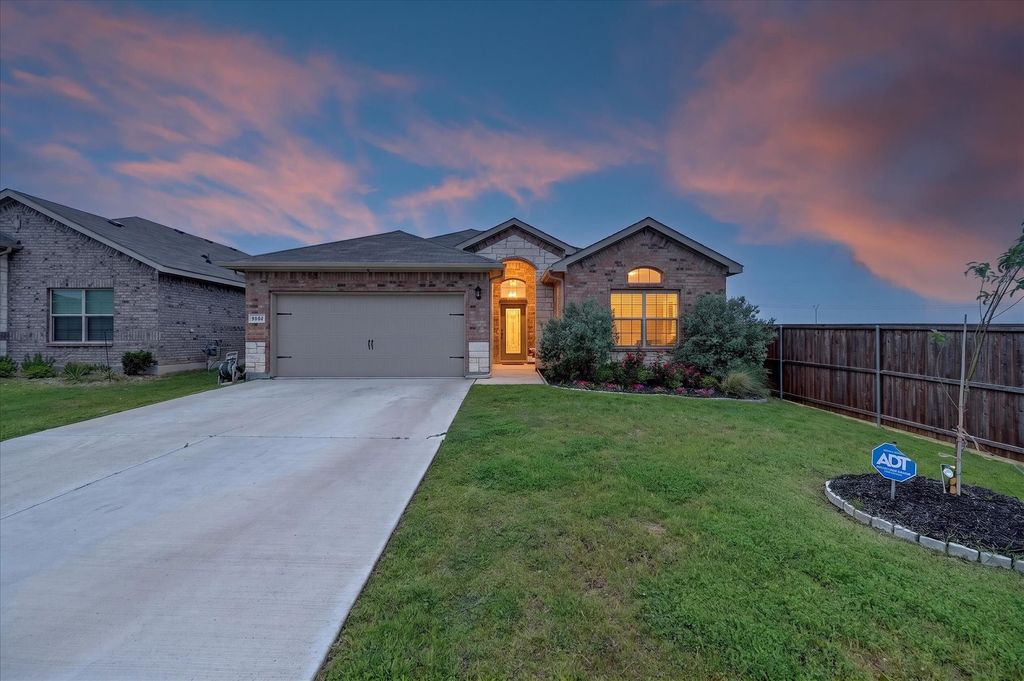 9604 Cherryville Road, Fort Worth, TX 76108