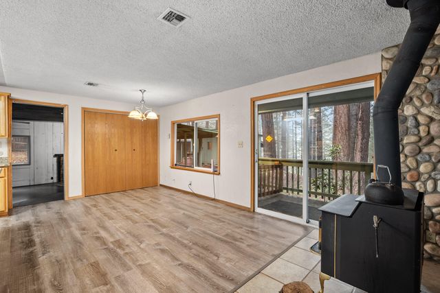 330 Tunnel Creek Road, Grants Pass, OR 97526