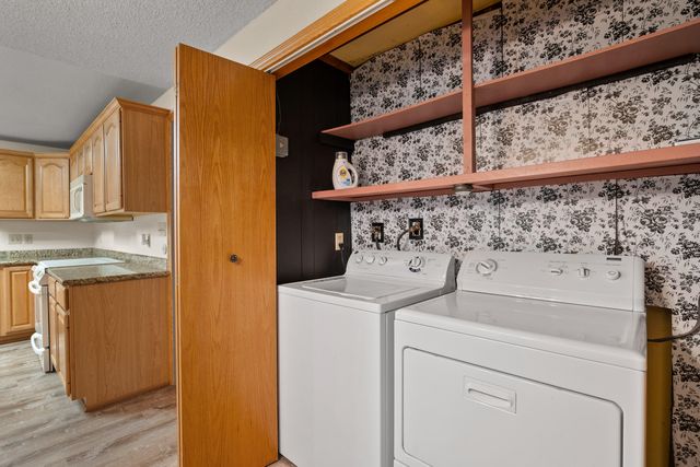 330 Tunnel Creek Road, Grants Pass, OR 97526