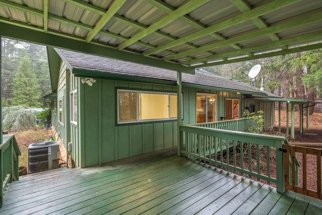 330 Tunnel Creek Road, Grants Pass, OR 97526