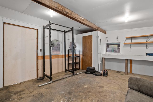 330 Tunnel Creek Road, Grants Pass, OR 97526