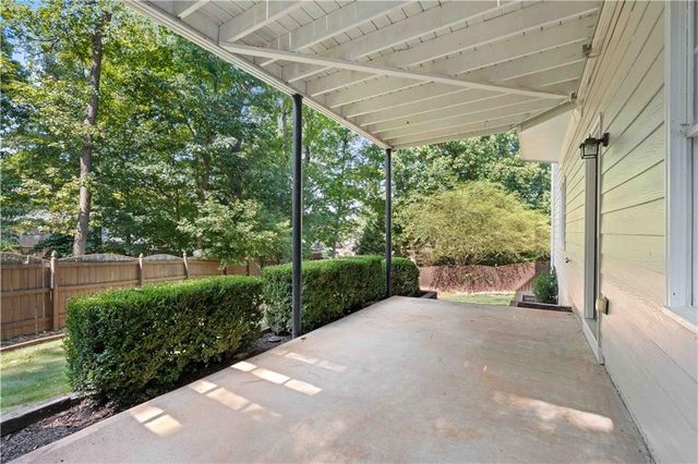 2005 Ivy Ridge Road SE, Smyrna, GA 30080