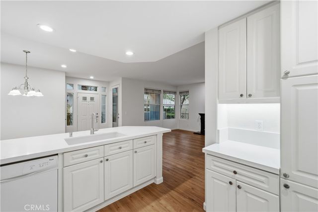 110 La Mirage, Aliso Viejo, CA 92656