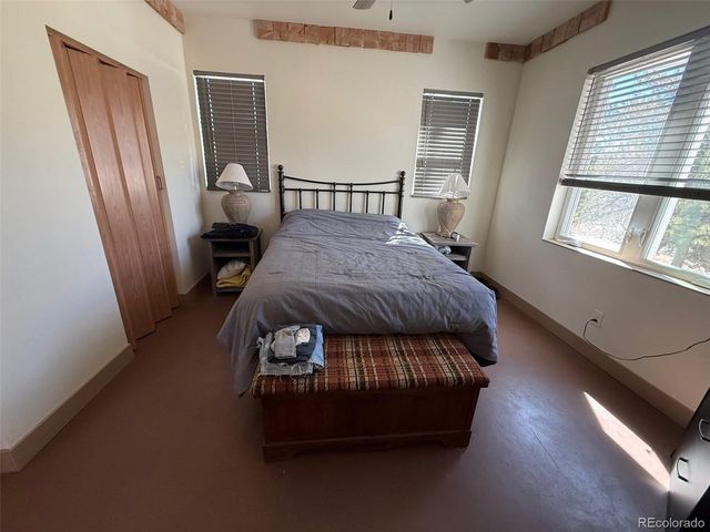 909 Pitchfork Rd, Hartsel, CO 80449