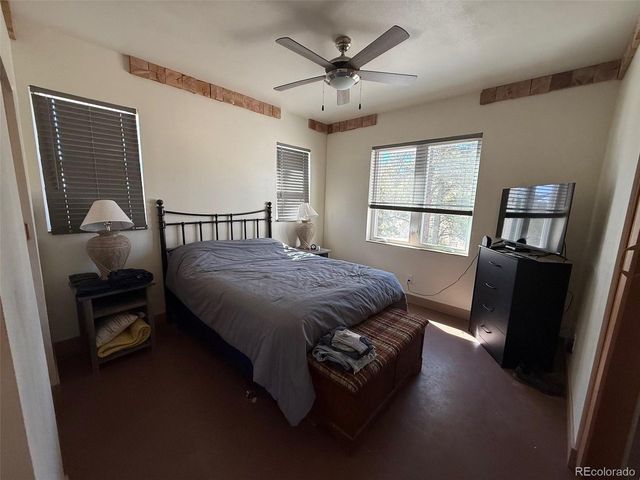 909 Pitchfork Rd, Hartsel, CO 80449