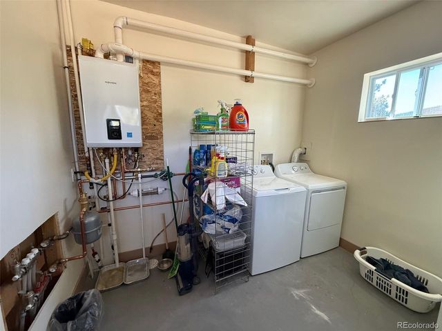 909 Pitchfork Rd, Hartsel, CO 80449