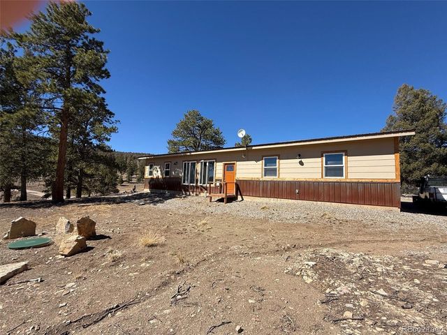 909 Pitchfork Rd, Hartsel, CO 80449