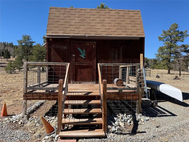 909 Pitchfork Rd, Hartsel, CO 80449