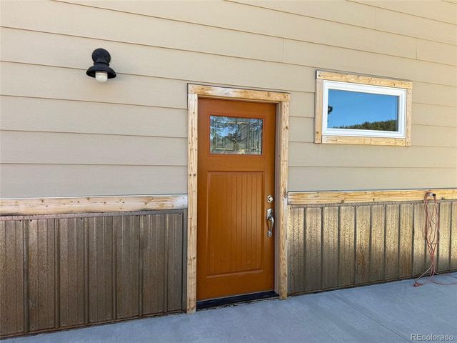 909 Pitchfork Rd, Hartsel, CO 80449