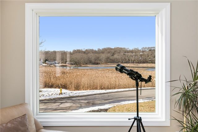 125 Montauk Road, Narragansett, RI 02882