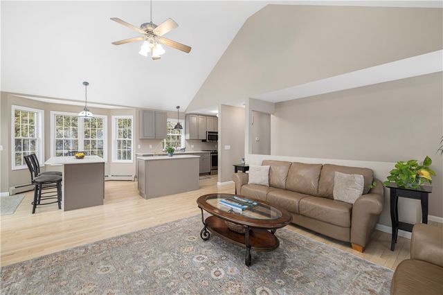 125 Montauk Road, Narragansett, RI 02882