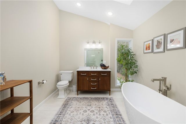 125 Montauk Road, Narragansett, RI 02882