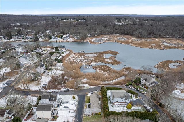125 Montauk Road, Narragansett, RI 02882