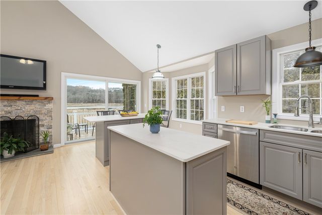 125 Montauk Road, Narragansett, RI 02882